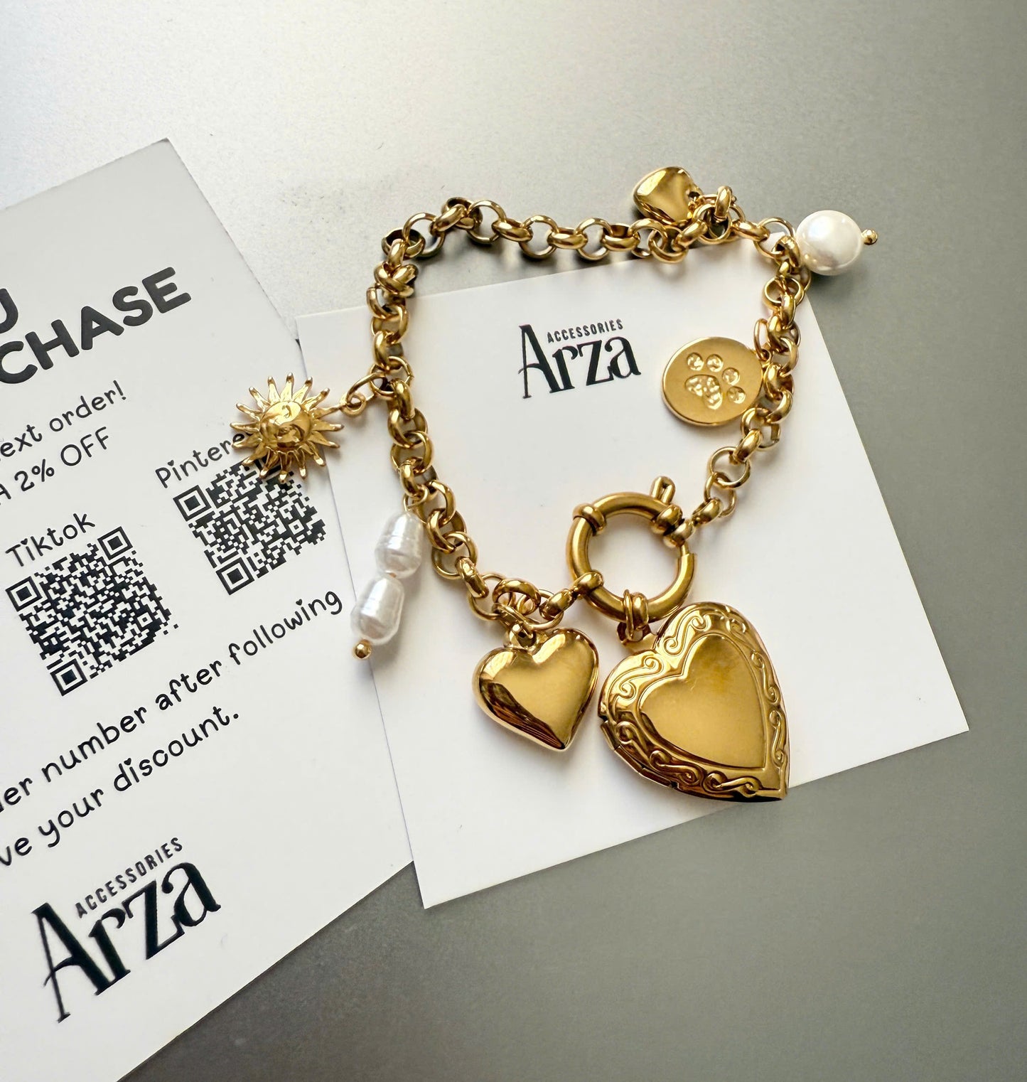 Affordable Bracelets for Women | Gold Trendy Bold Heart Charm Adjustable Size | Everyday & Gift Wear | Arza Accessories