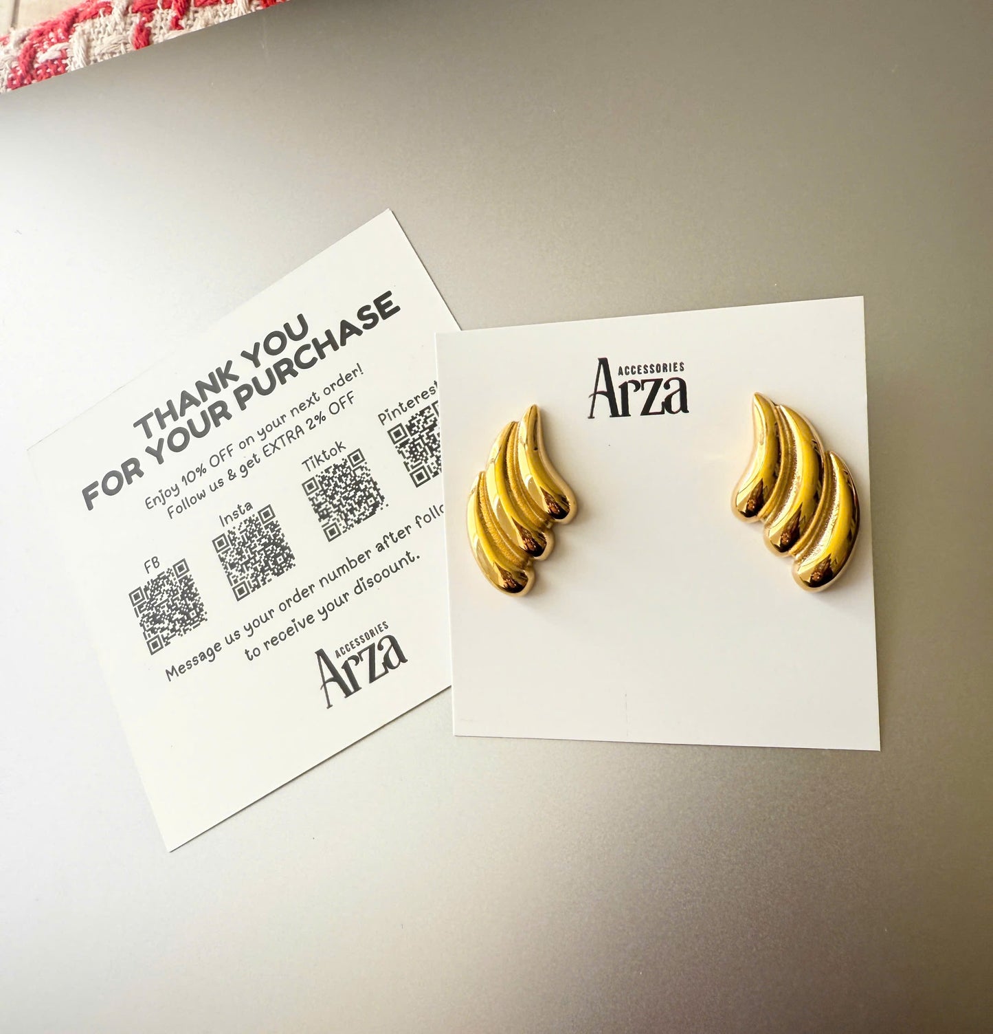 Gold Tone Glamorous Hoop Earrings for Women - Trendy Stainless Steel Party Jewelry, Lightweight 11.09g Hypoallergenic Statement Hoops for Evening Events | Arza Accessories