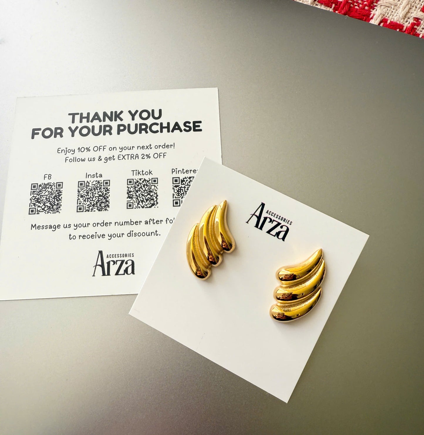 Gold Tone Glamorous Hoop Earrings for Women - Trendy Stainless Steel Party Jewelry, Lightweight 11.09g Hypoallergenic Statement Hoops for Evening Events | Arza Accessories