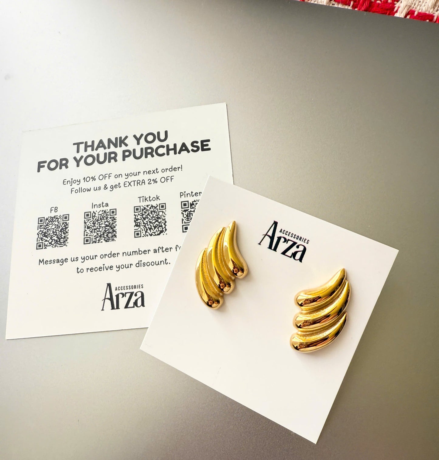 Gold Tone Glamorous Hoop Earrings for Women - Trendy Stainless Steel Party Jewelry, Lightweight 11.09g Hypoallergenic Statement Hoops for Evening Events | Arza Accessories
