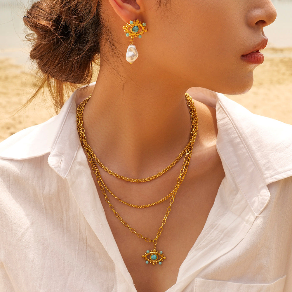 Bohemian gold necklace set showing three adjustable chains (0.38cm, 0.3cm, 0.4cm widths) with 42-51cm lengths 1