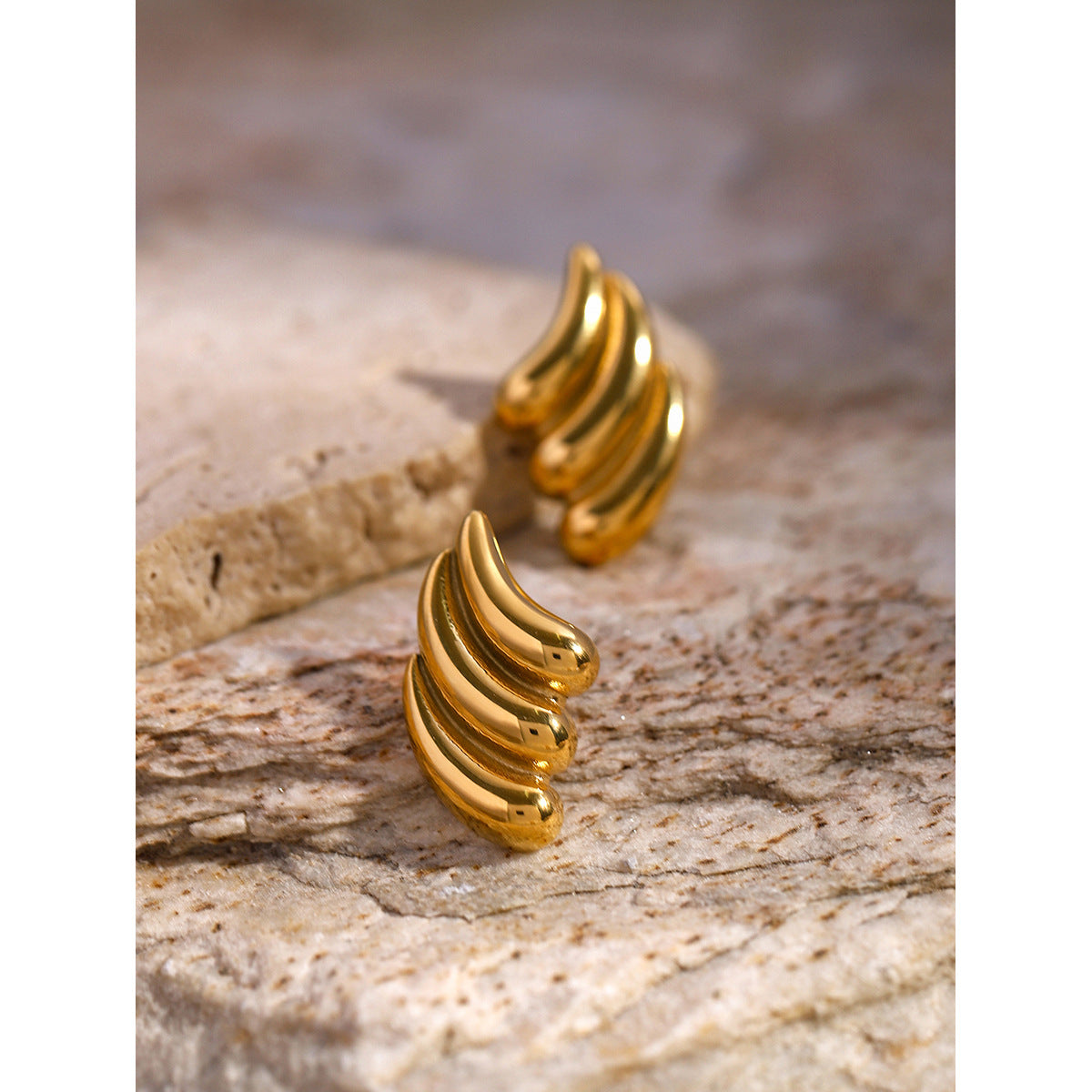 Trendy gold-tone glamorous hoop earrings (2.75cm) in stainless steel by Arza Accessories - perfect party statement jewelry for special occasions 10