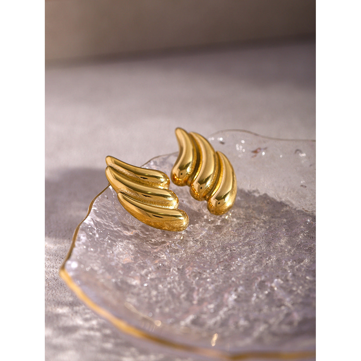 Trendy gold-tone glamorous hoop earrings (2.75cm) in stainless steel by Arza Accessories - perfect party statement jewelry for special occasions 8