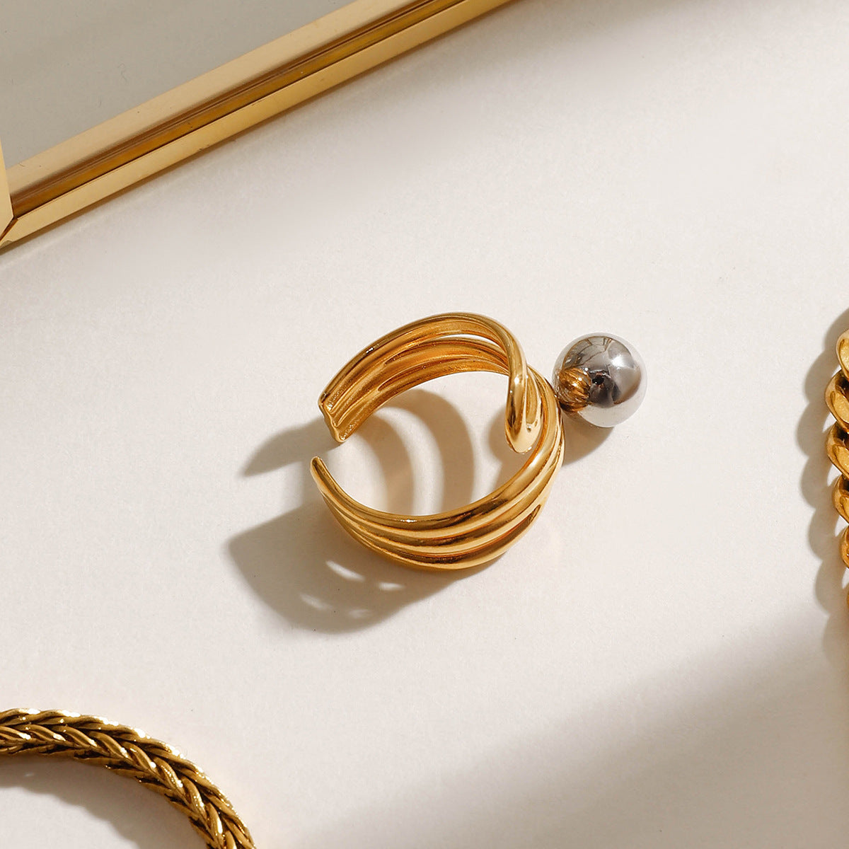 Gold plated statement ring with gray pearl inlay, bold adjustable party jewelry for women-8