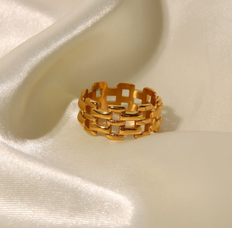 Golden Budget-Friendly Statement Rings - Mini Sleek & Lightweight for Parties | Arza Accessories