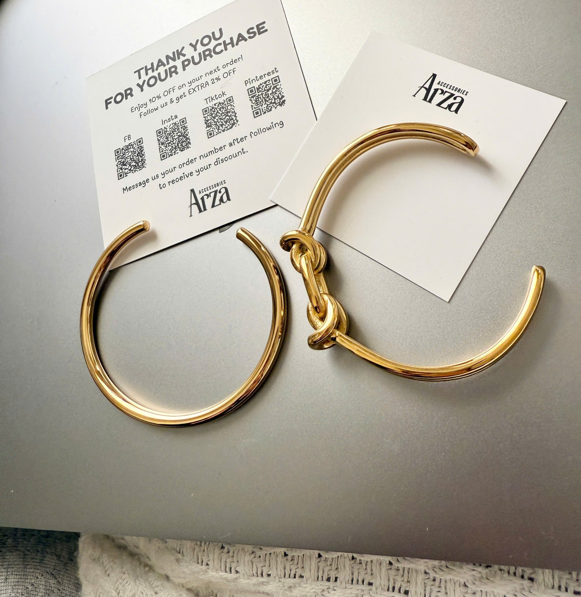 Adjustable stainless steel chain bracelet for women (available in multiple sizes) - waterproof everyday jewelry by Arza Accessories 123