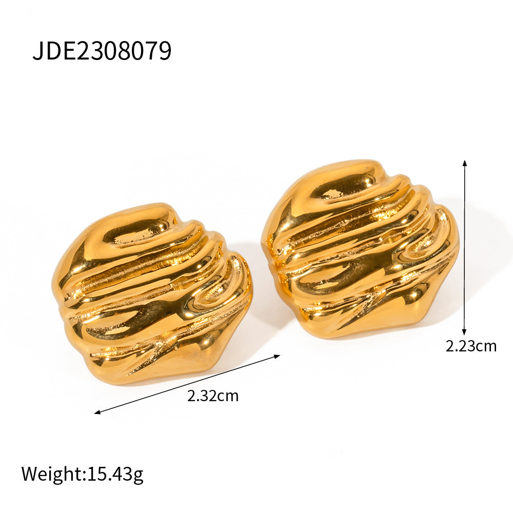 Gold-tone stainless steel hoop earrings (2.23cm diameter) for women, lightweight everyday jewelry. 3