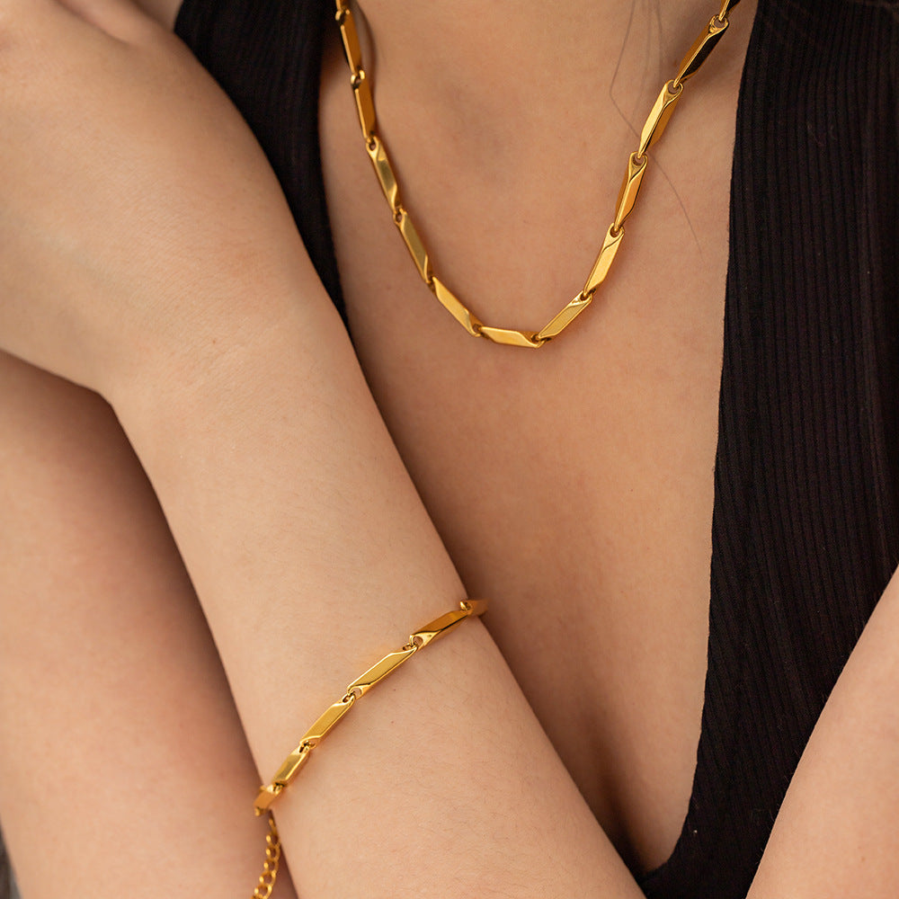 "Gold choker necklace for women, 17cm+5.5cm adjustable affordable everyday jewelry"

"Gold pendant-length necklace for women, 38.5cm+5.5cm adjustable stylish chain" 1