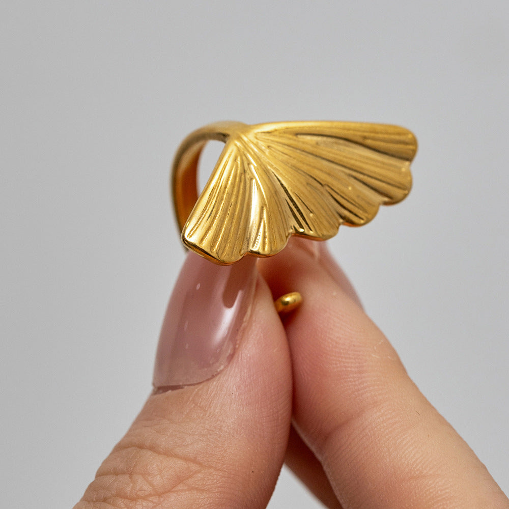 Adjustable gold statement ring featuring bold ginkgo leaf design - botanical-inspired everyday jewelry (3.38g)-6