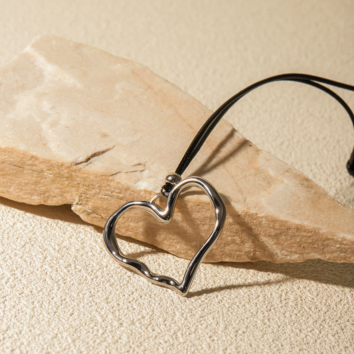 Gold choker necklace with 3.95cm minimalist pendant showing adjustable 149cm length and 12.49g design 8
