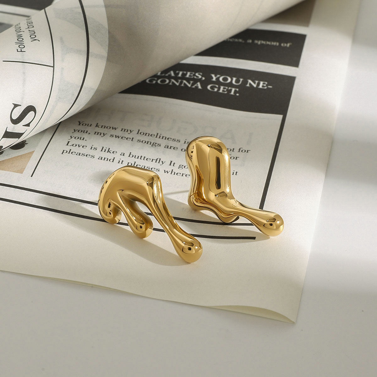 Gold-tone stainless steel asymmetrical huggie earrings, 3.43cm with 2.04cm drop, modern everyday jewelry 8