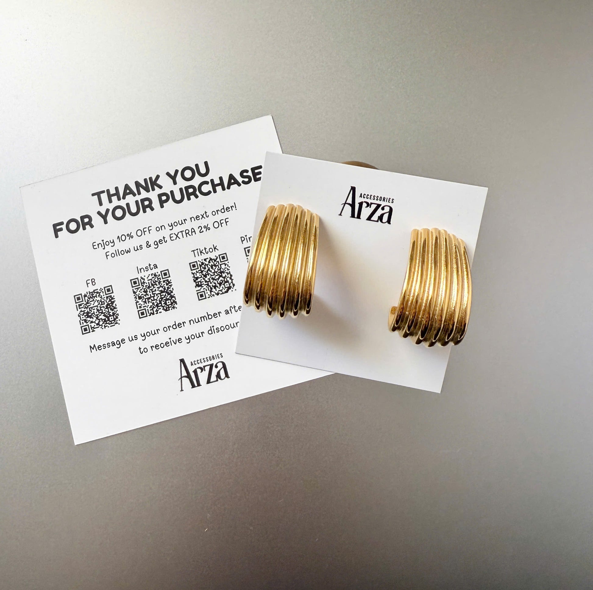 Gold-tone stainless steel geometric statement earrings, 2.76cm, lightweight and hypoallergenic. 692