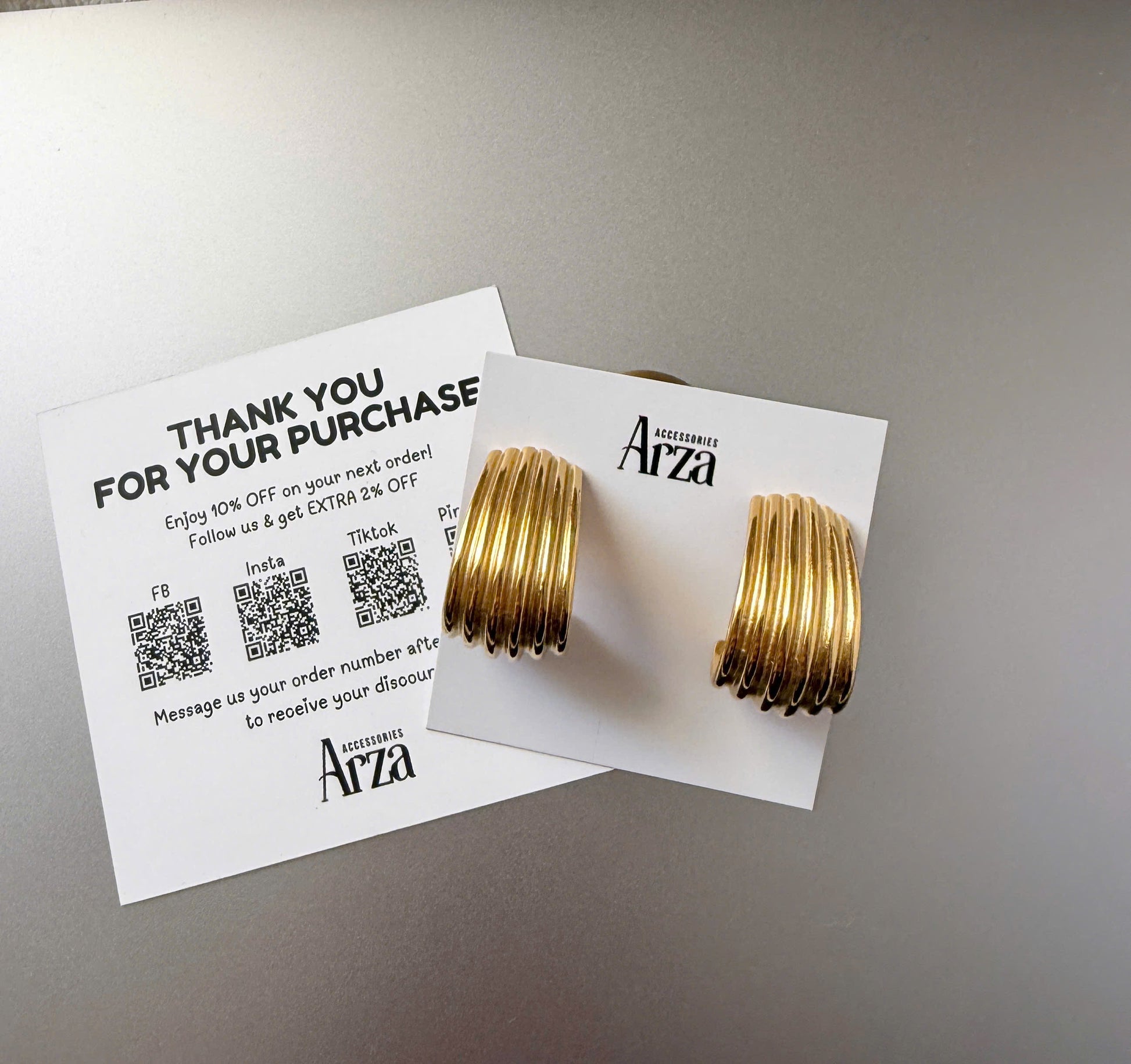 Gold-tone stainless steel geometric statement earrings, 2.76cm, lightweight and hypoallergenic. 693