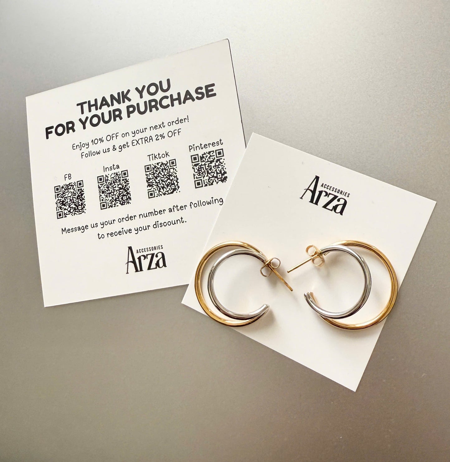 Gold-tone stainless steel double hoop earrings, 2.6cm diameter, ultra-lightweight 5.19g 15