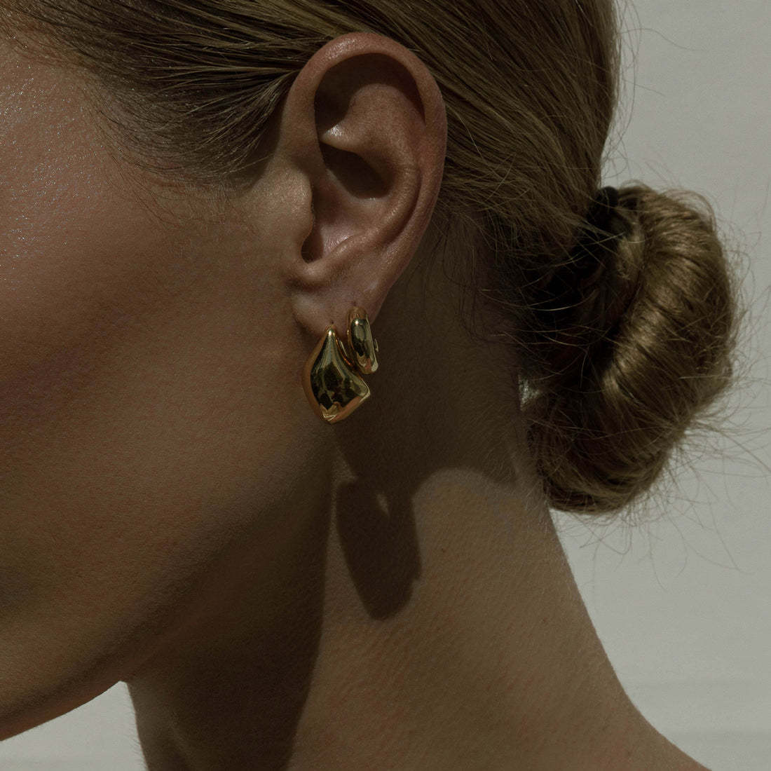 Gold-tone elegant party earrings - 2.06cm luxury stainless steel dangling statement jewelry for women | Arza Accessories 2