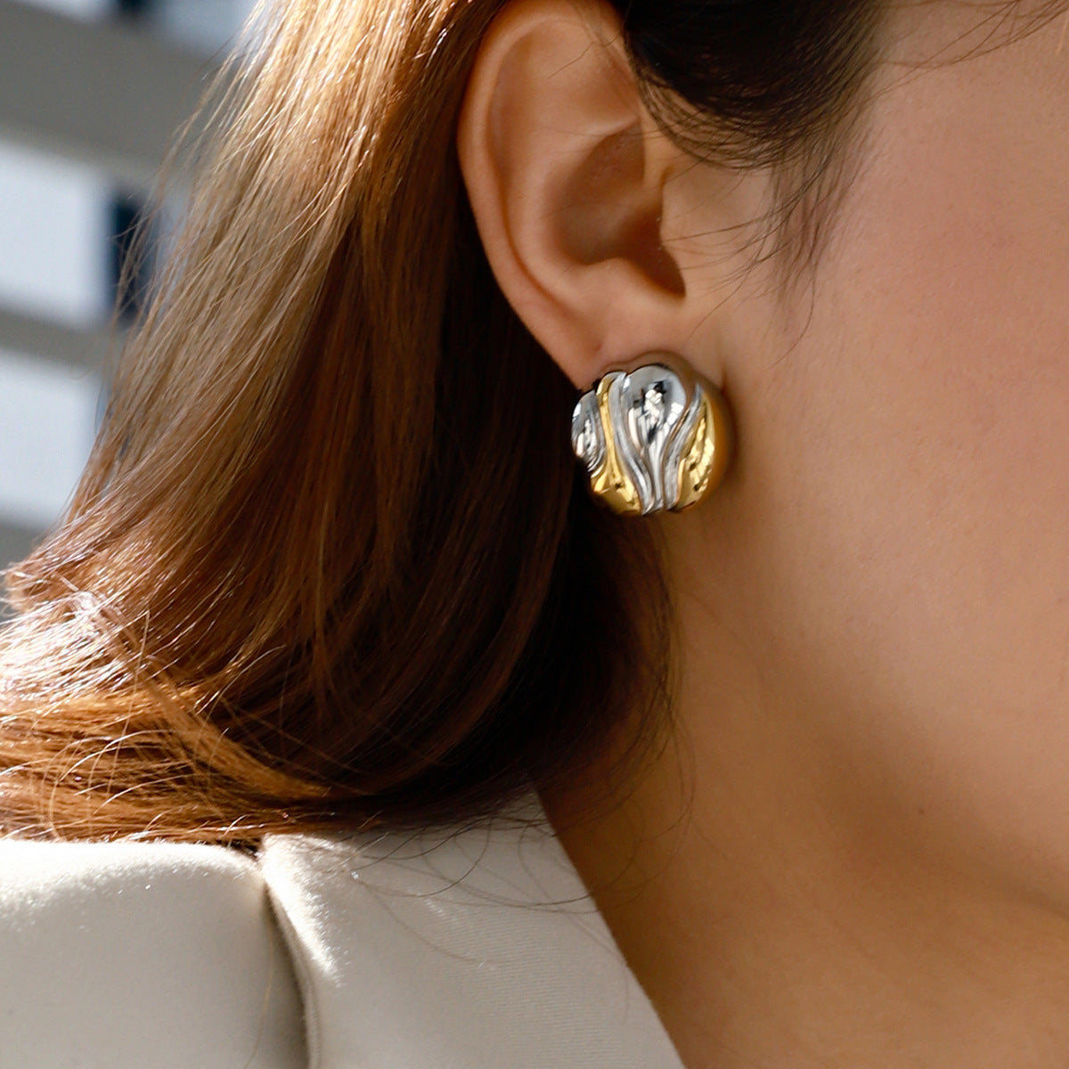 Gold-tone slim stainless steel huggie earrings, 2.2cm diameter, minimalist everyday hoops 2