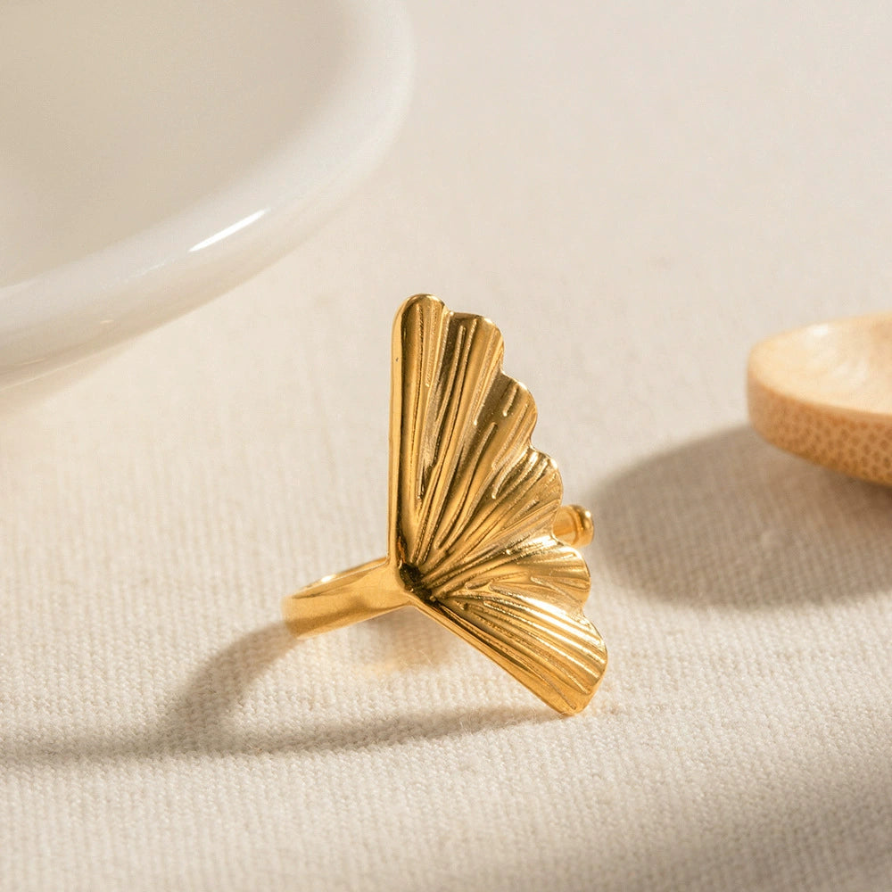 Adjustable gold statement ring featuring bold ginkgo leaf design - botanical-inspired everyday jewelry (3.38g)-8