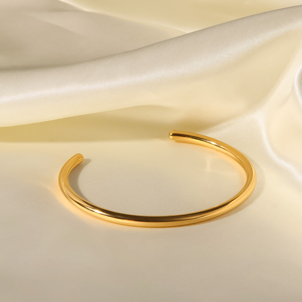 Minimalist lightweight gold hoop earrings for women (3.87mm, 15.06g) - versatile everyday jewelry by Arza Accessories Australia 2