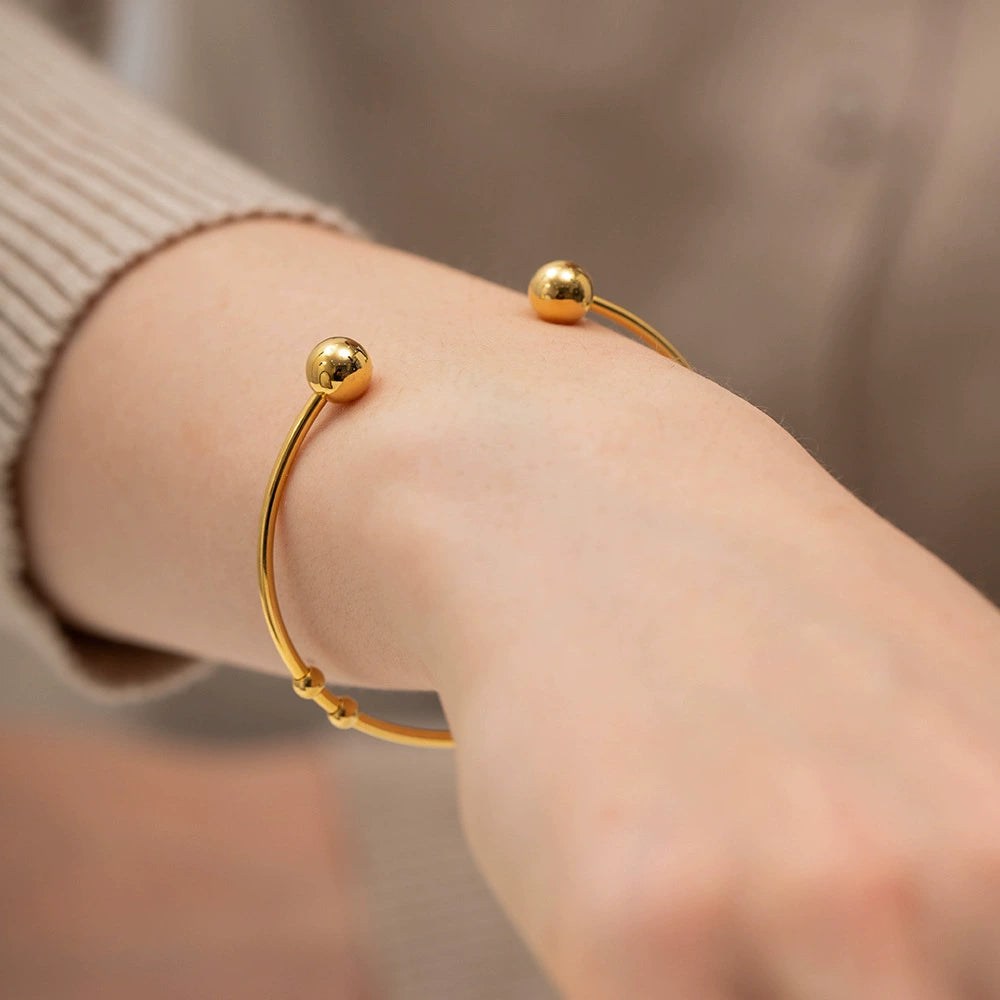 Adjustable minimalist gold bracelet for women - sleek layering jewelry (8.43g)-1
