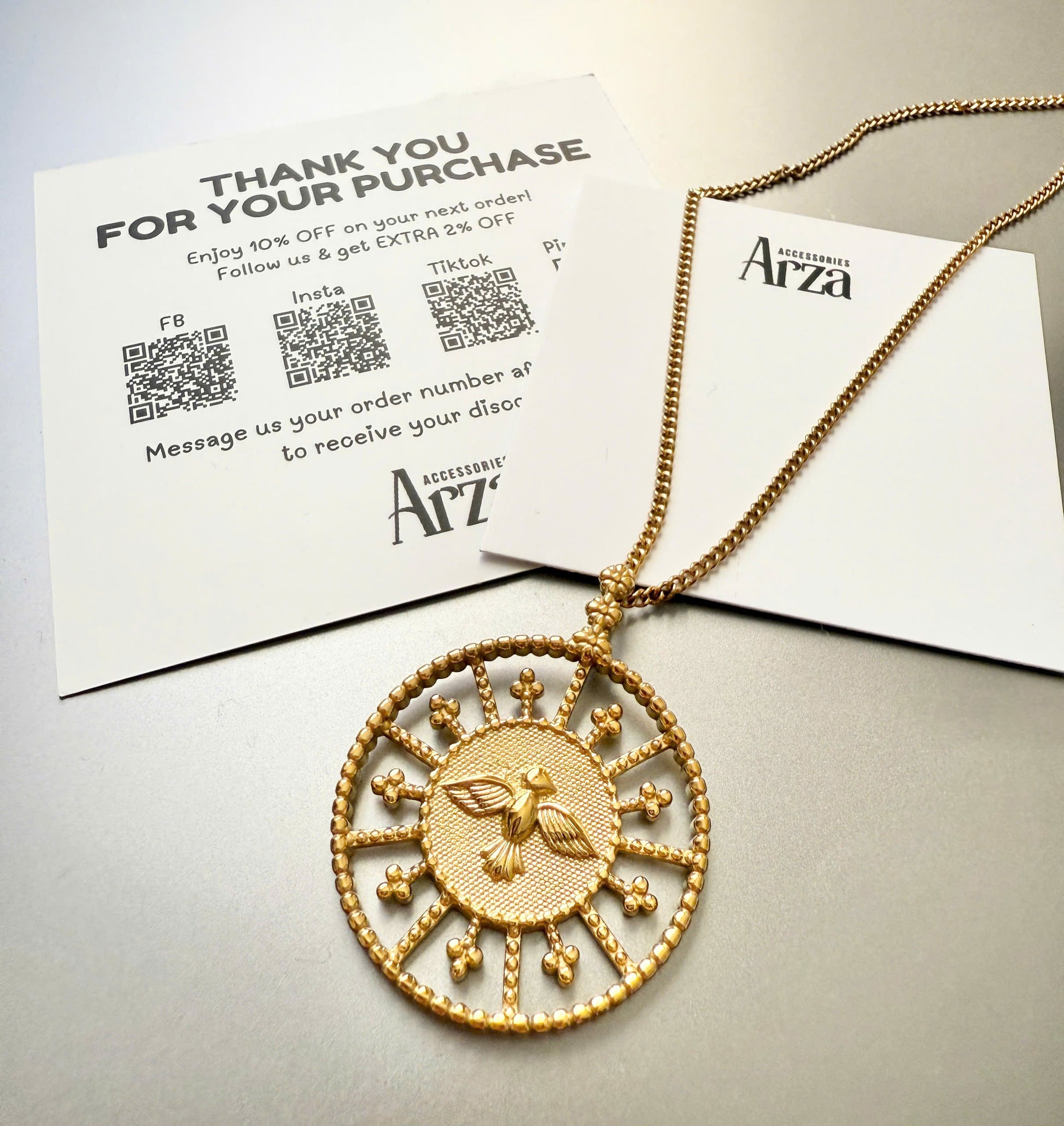 Minimalist stainless steel engraved circle pendant necklace - 50cm chain, hypoallergenic waterproof jewelry for everyday wear | Arza Accessories 18