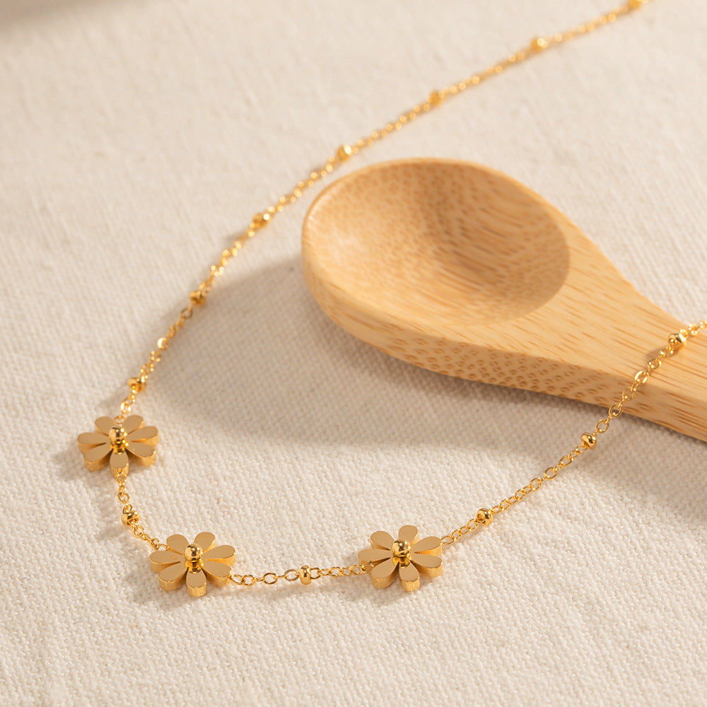 Gold floral charm necklace for women, lightweight adjustable everyday jewelry 4