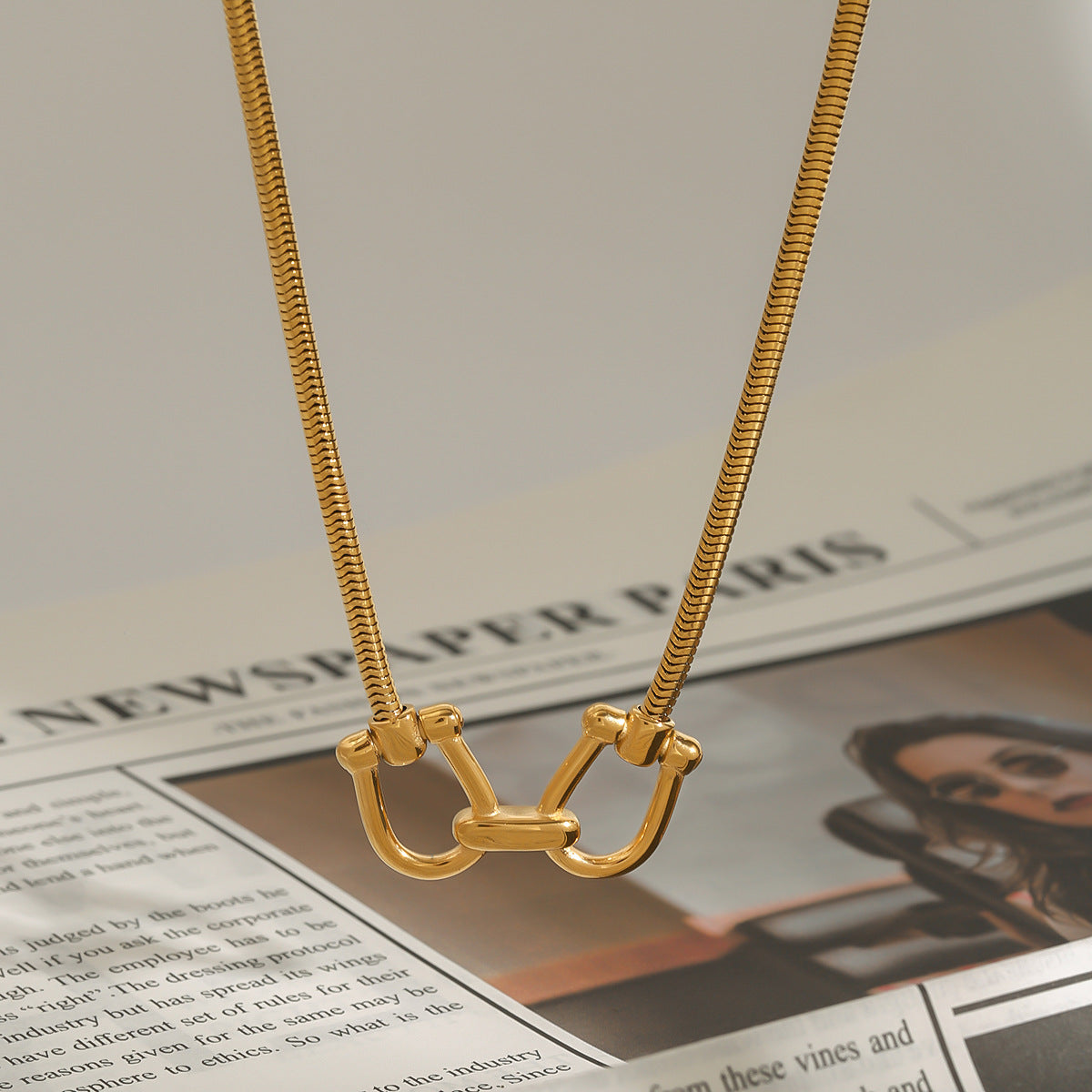 Minimalist stainless steel chain necklace for women and men with adjustable length. 5